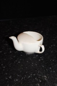 Cup-pourer